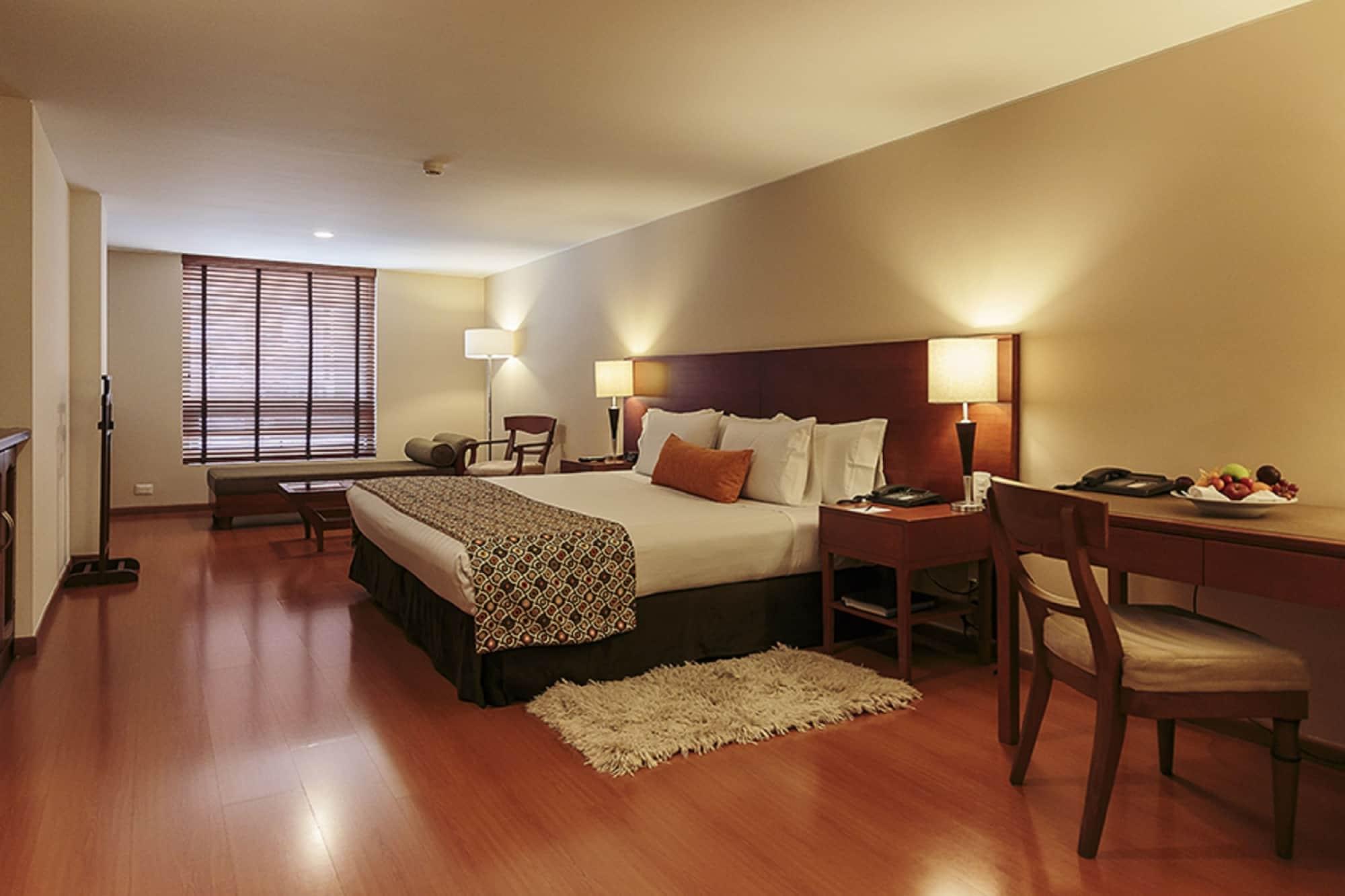 Hotel Estelar Suites Jones Bogota Bagian luar foto