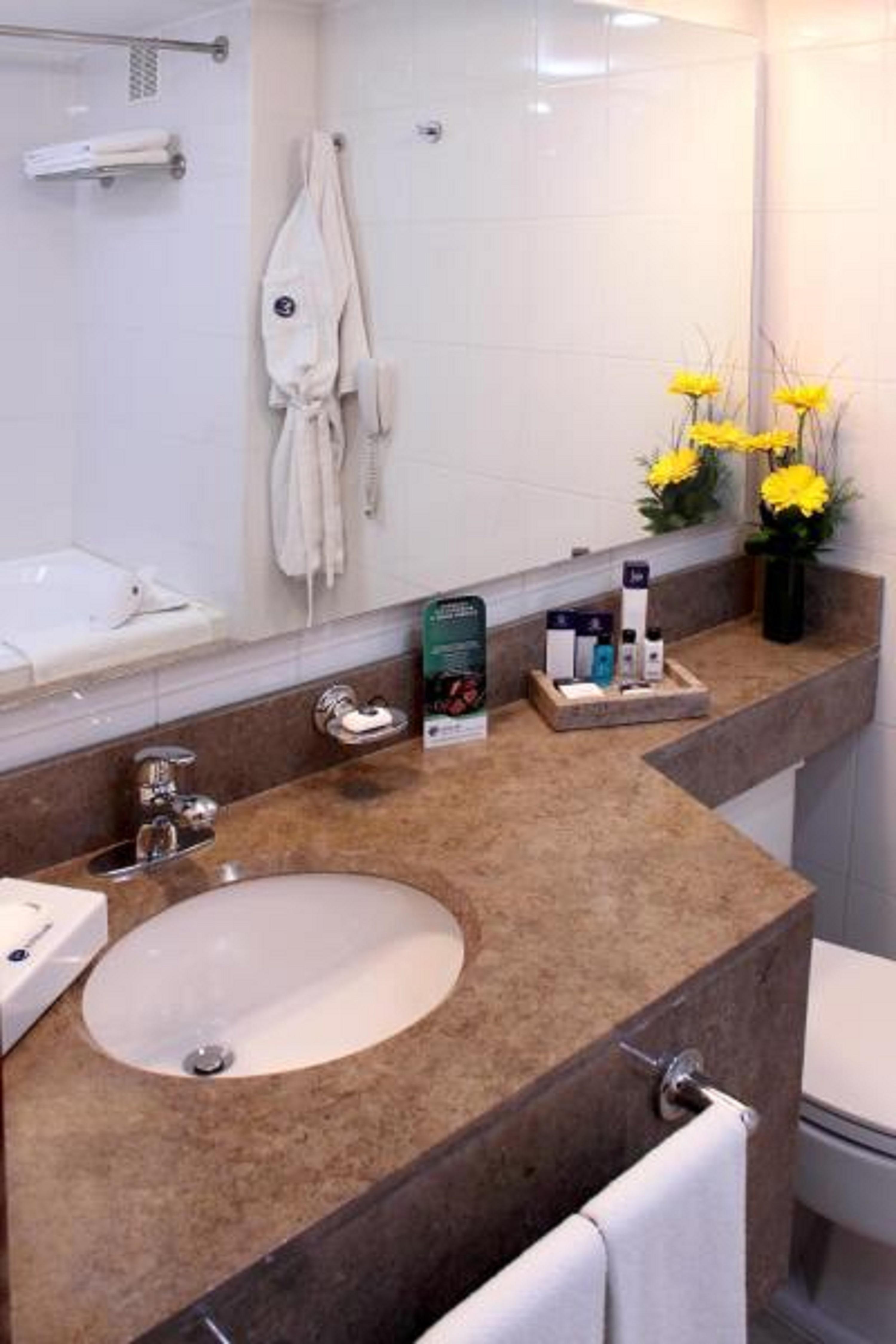 Hotel Estelar Suites Jones Bogota Bagian luar foto