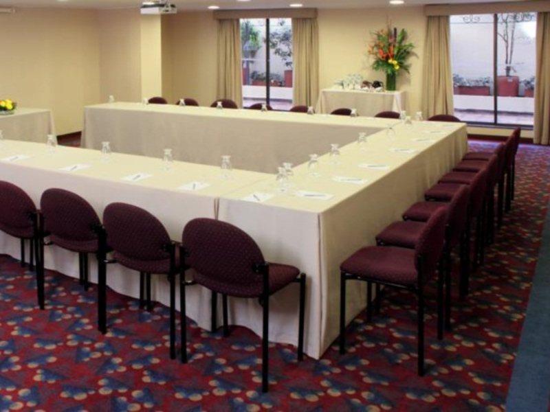 Hotel Estelar Suites Jones Bogota Bagian luar foto